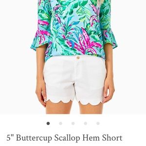 Lilly Pulitzer size 4 white buttercup shorts